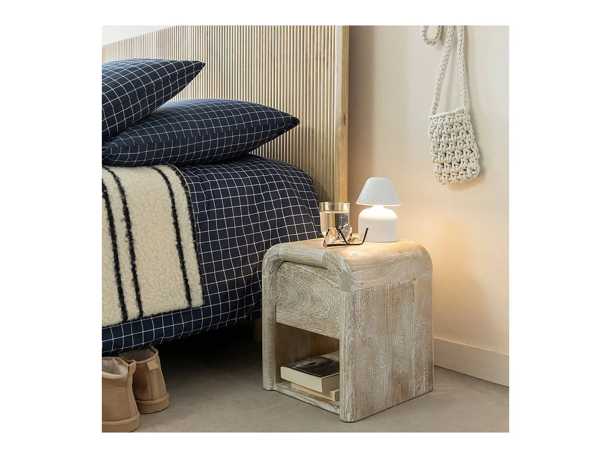 Table de chevet blanchie en bois de manguier Gilda