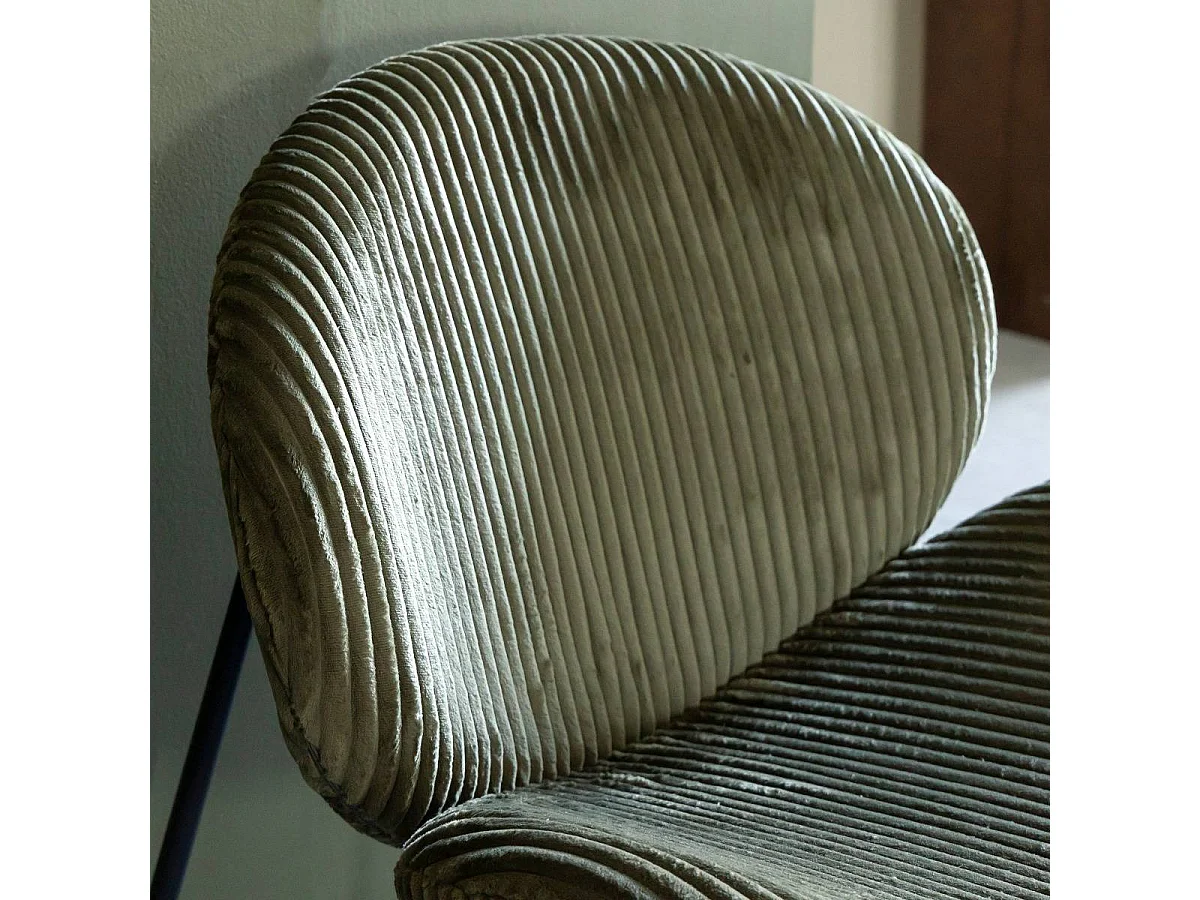 Fauteuil en velours vert Dorian