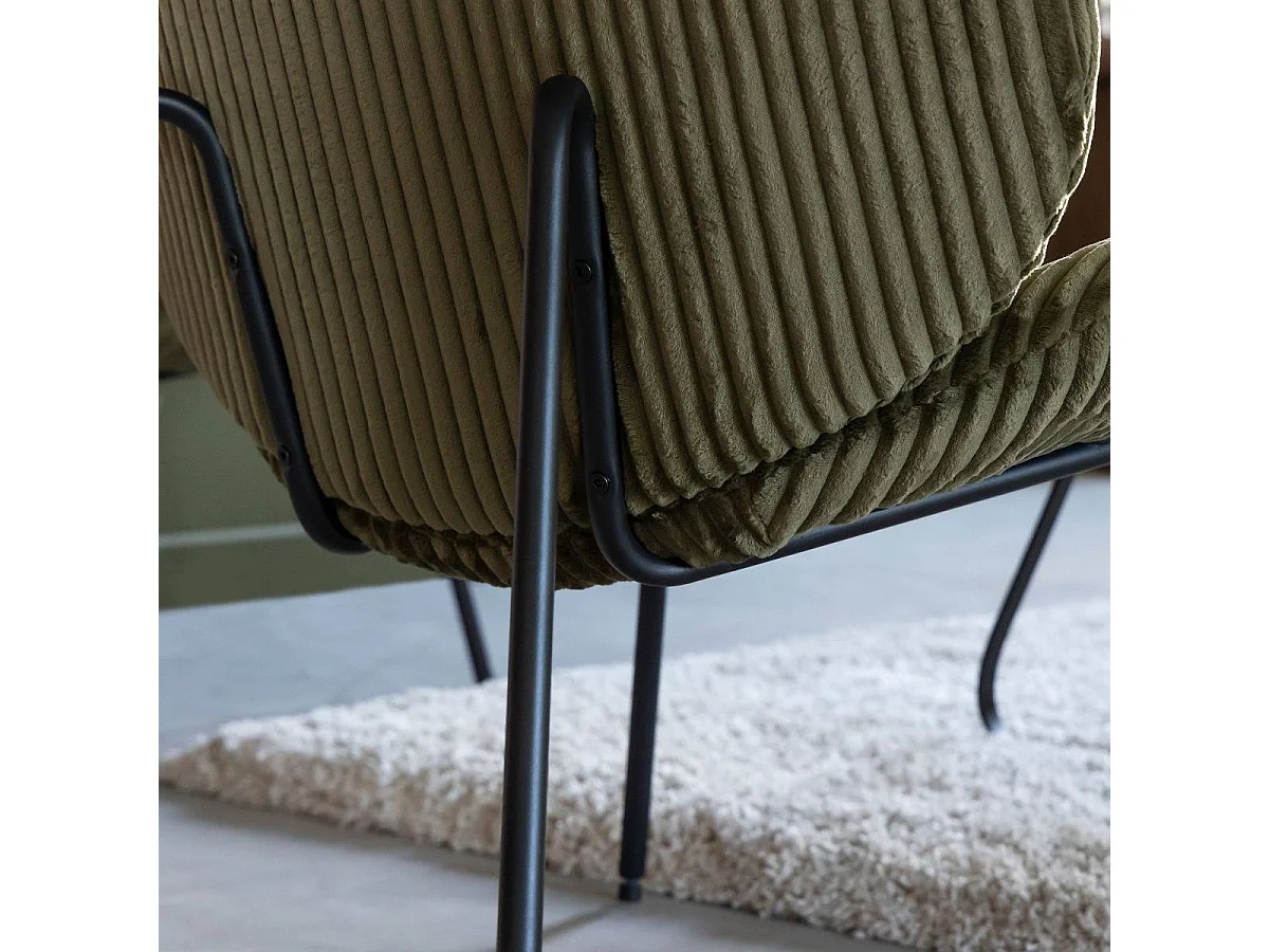 Fauteuil en velours vert Dorian