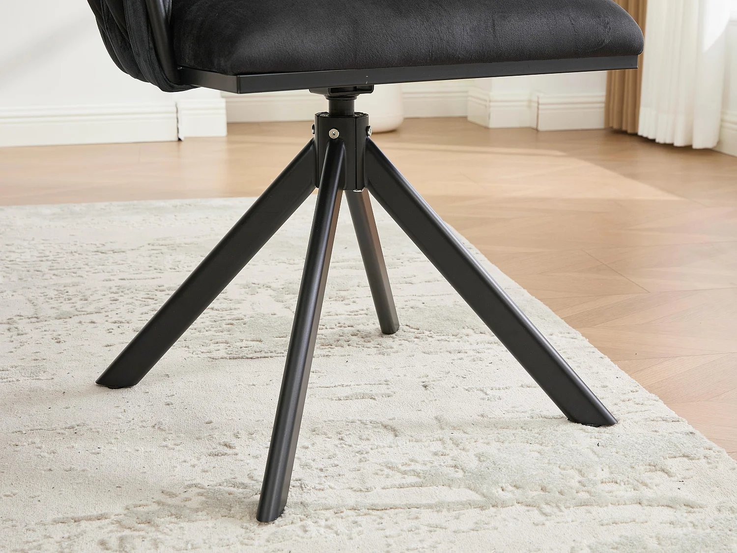 Lot de 2 Chaises pivotante noires - Chaise coquillage avec pieds noirs - Style contemporain