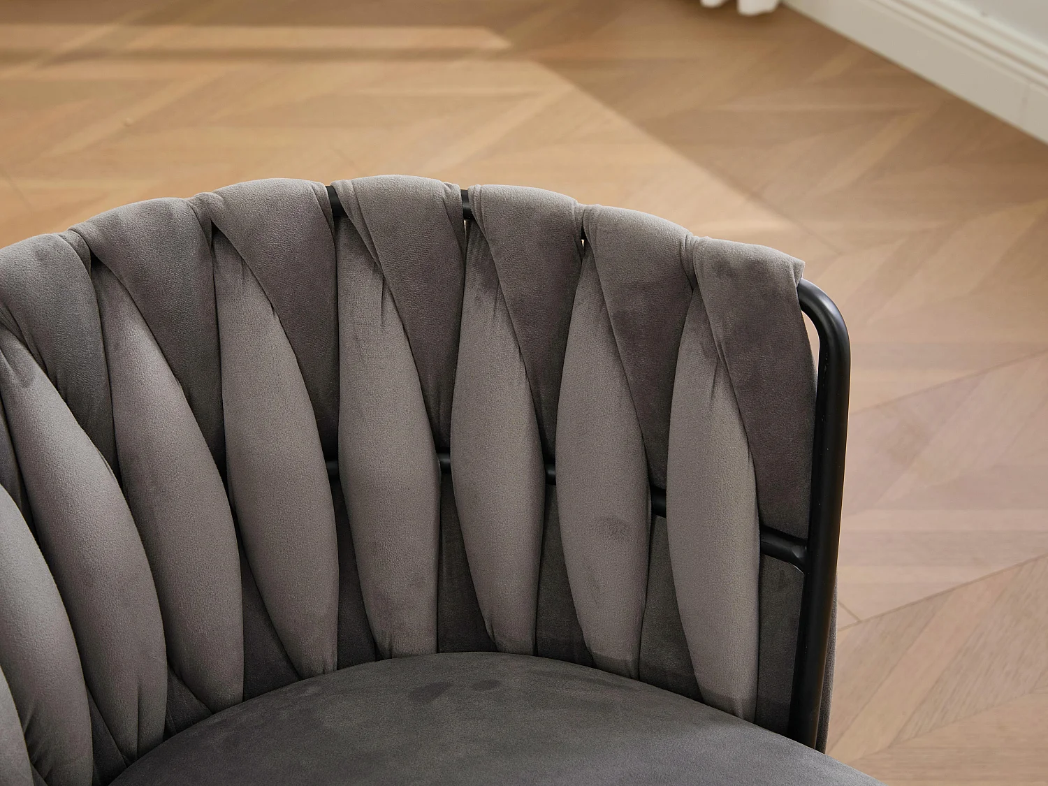 Lot de 2 Chaises pivotante grises - Chaise coquillage avec pieds noirs - Style contemporain