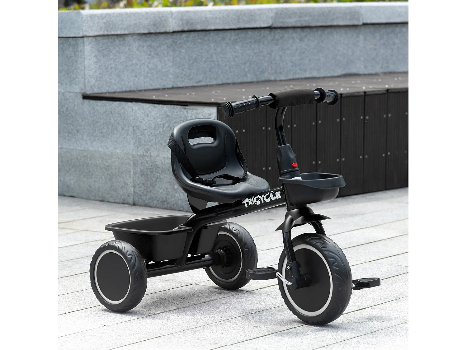 Tricycle pour enfant évolutif avec siège réglable - pédales - 2 paniers - ceinture - pour enfant de 2 à 5 ans - noir