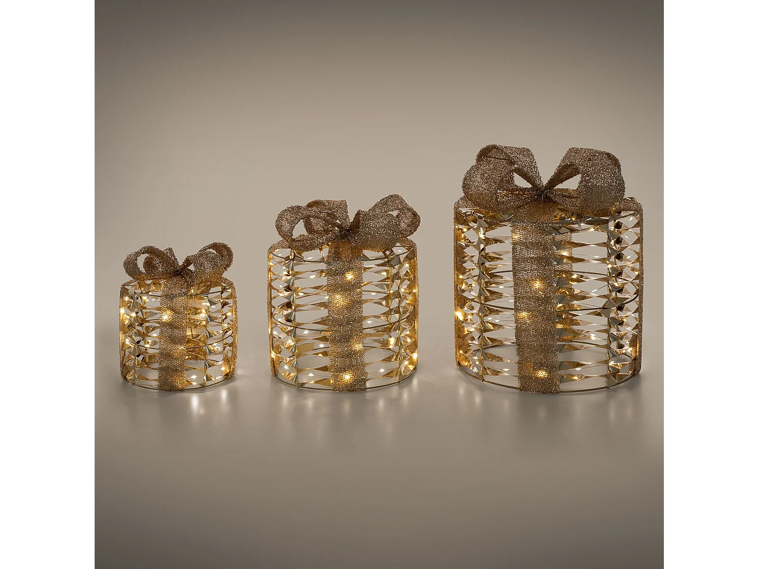 Set de 3 boîtes cadeaux de noël à led dorées 135 led blanc chaud structure en fil métallique décoration saison fonctionne sur piles minuterie inclus