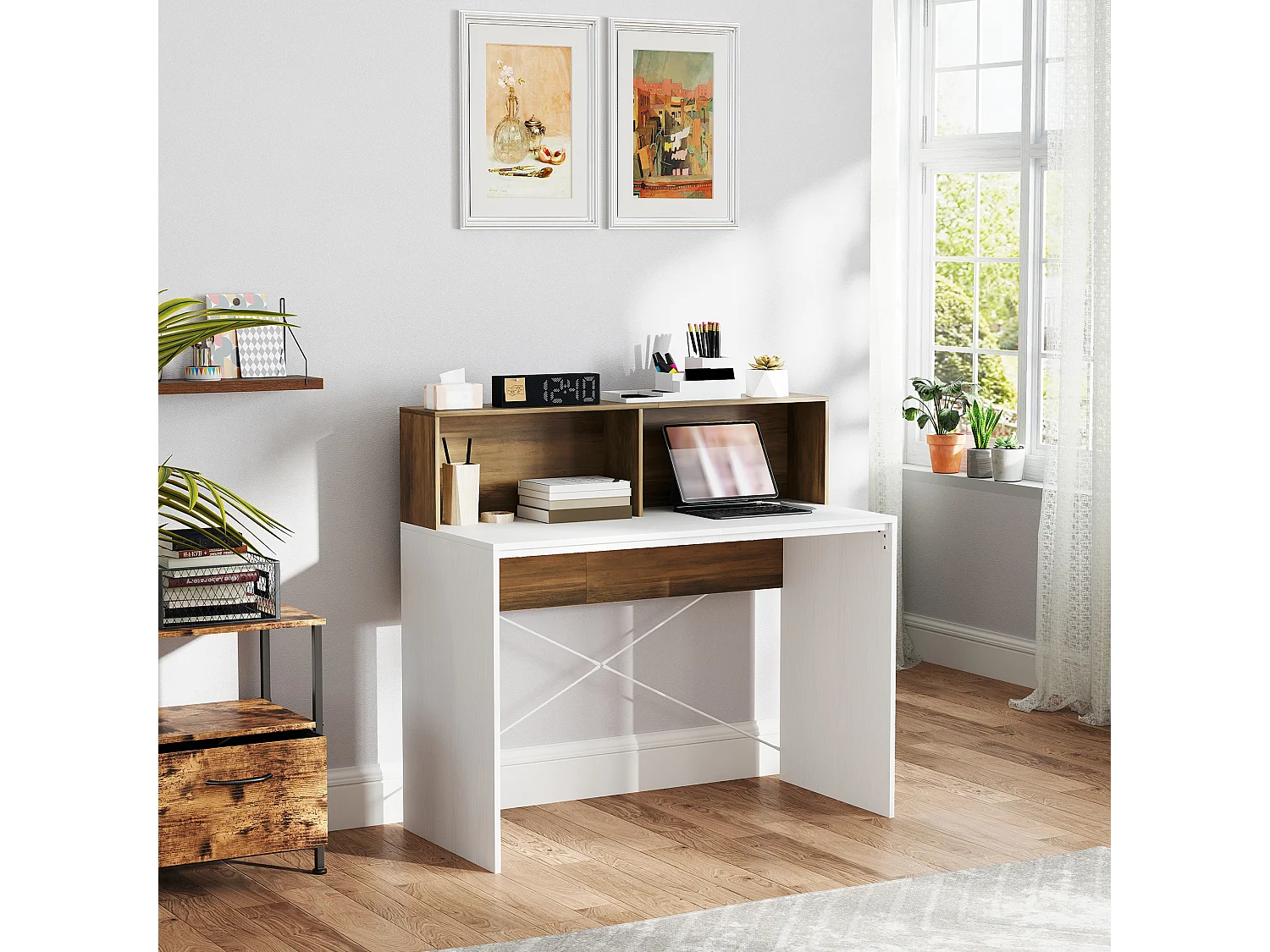 Scrivania pc con piano rialzato e 2 ripiani in truciolato multicolore