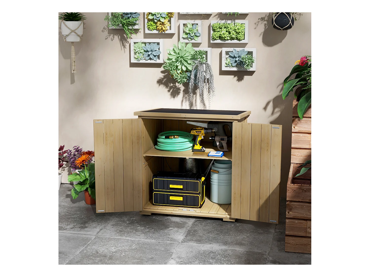 Armadio da giardino con ripiano interno regolabile in legno di abete