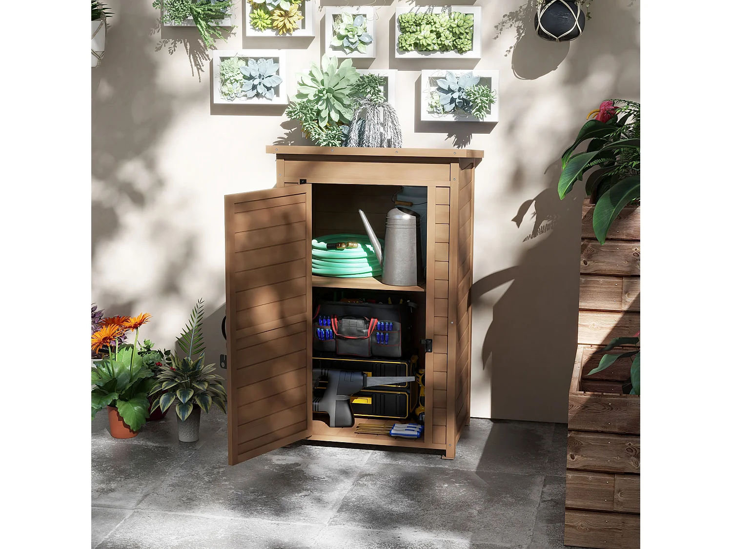 Armadio da giardino con ripiano regolabile e catenaccio in legno