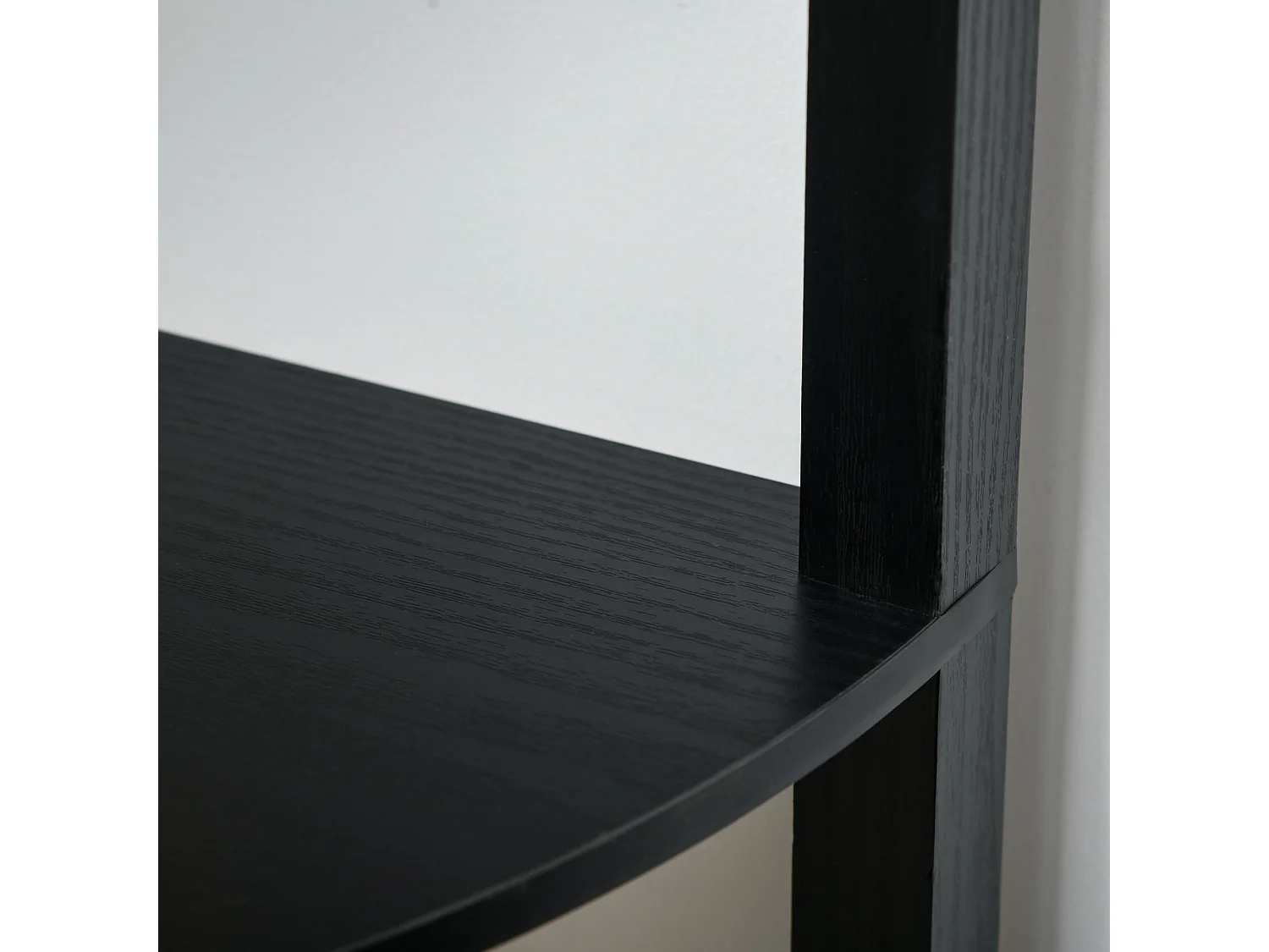 Lampada da terra in mdf a 4 ripiani con luce led da 3000k