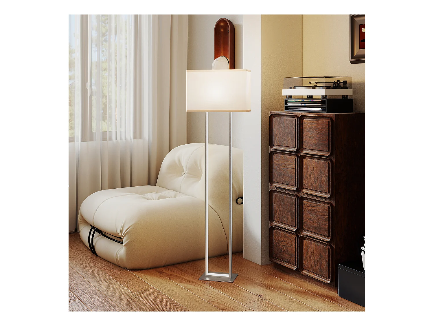 Lampada da terra con luminosità regolabile e interruttore a pedale