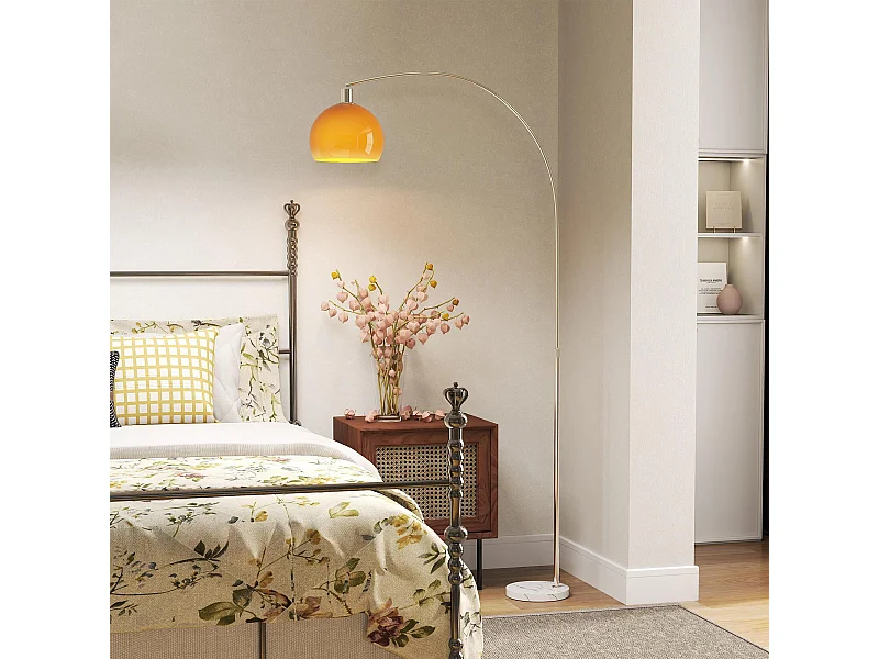 Lampada da terra ad arco con interruttore a pedale bianco e arancione