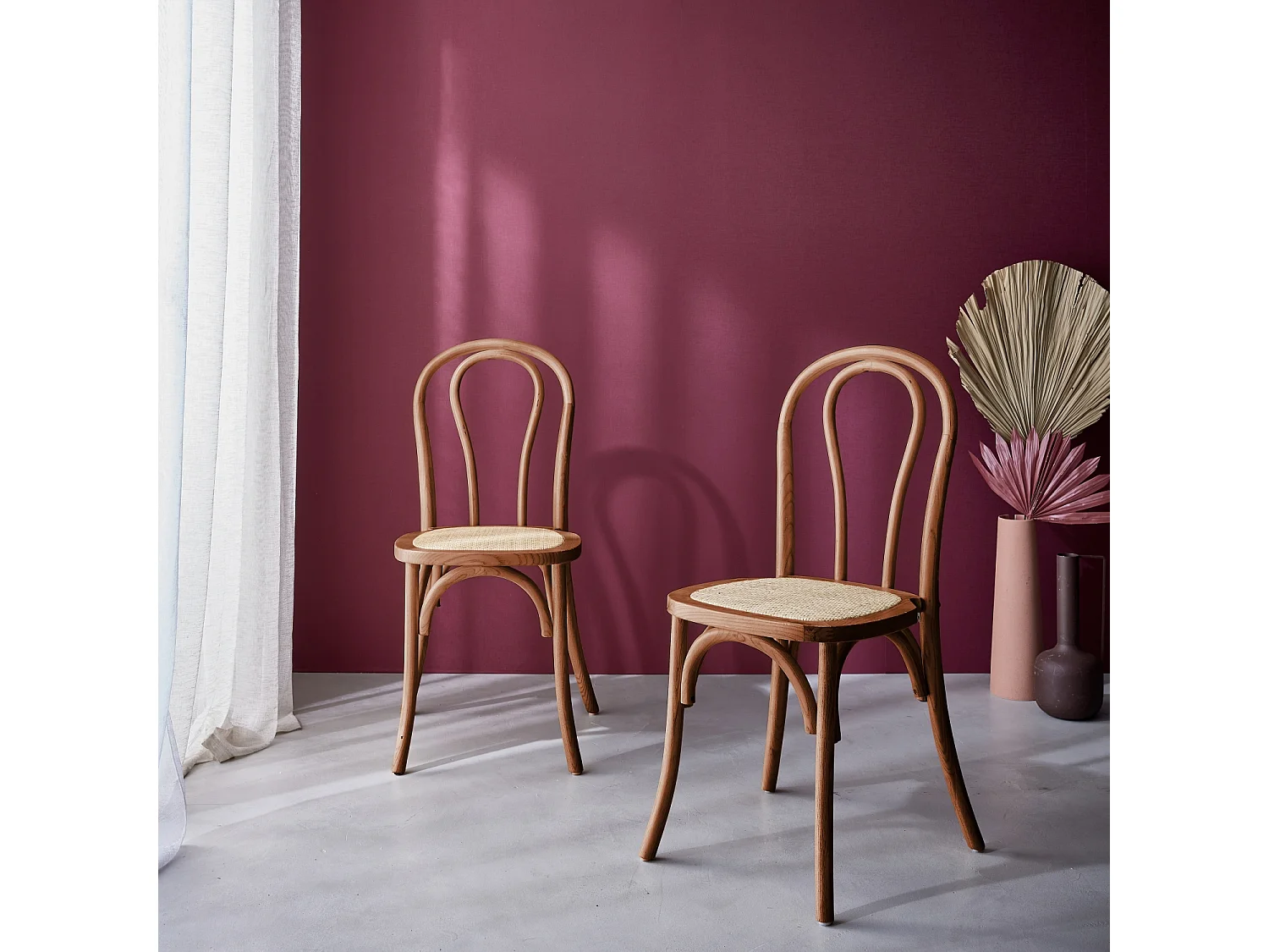 Silla vintage de madera y ratán, set de 2 nogal