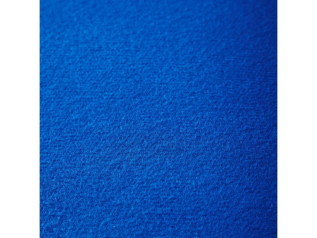 Fauteuil tripode en tissu bleu type feutrine