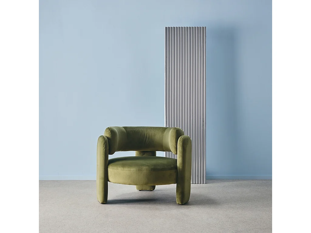 Sillón trípode en terciopelo verde