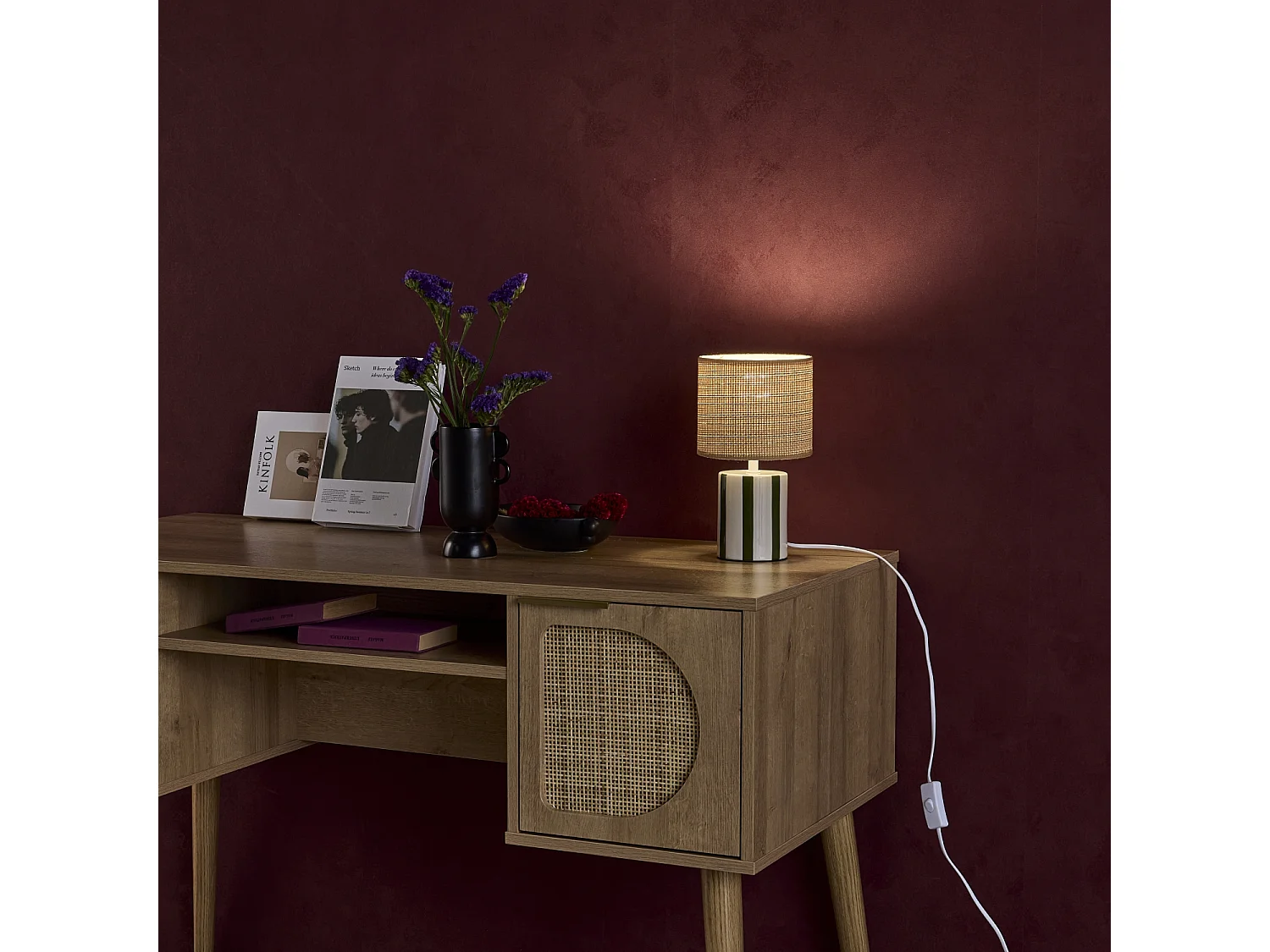 Lámpara de mesa interior cerámica pantalla de efecto de mimbre verde