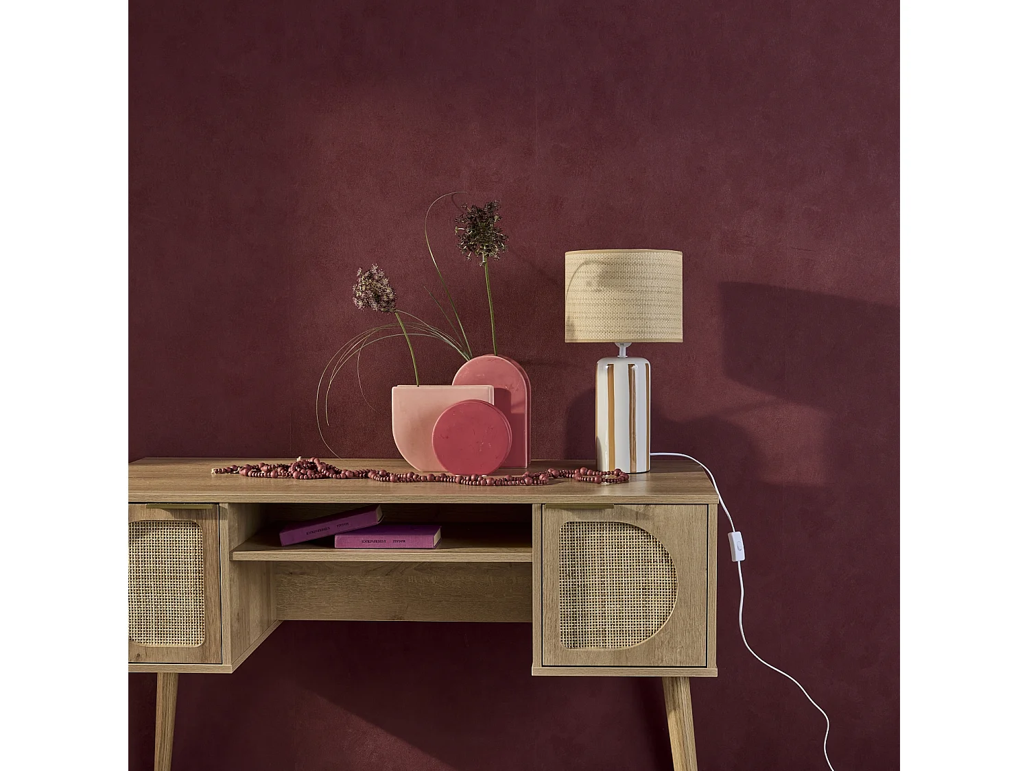 Lámpara de mesa interior cerámica pantalla efecto ratán mostaza