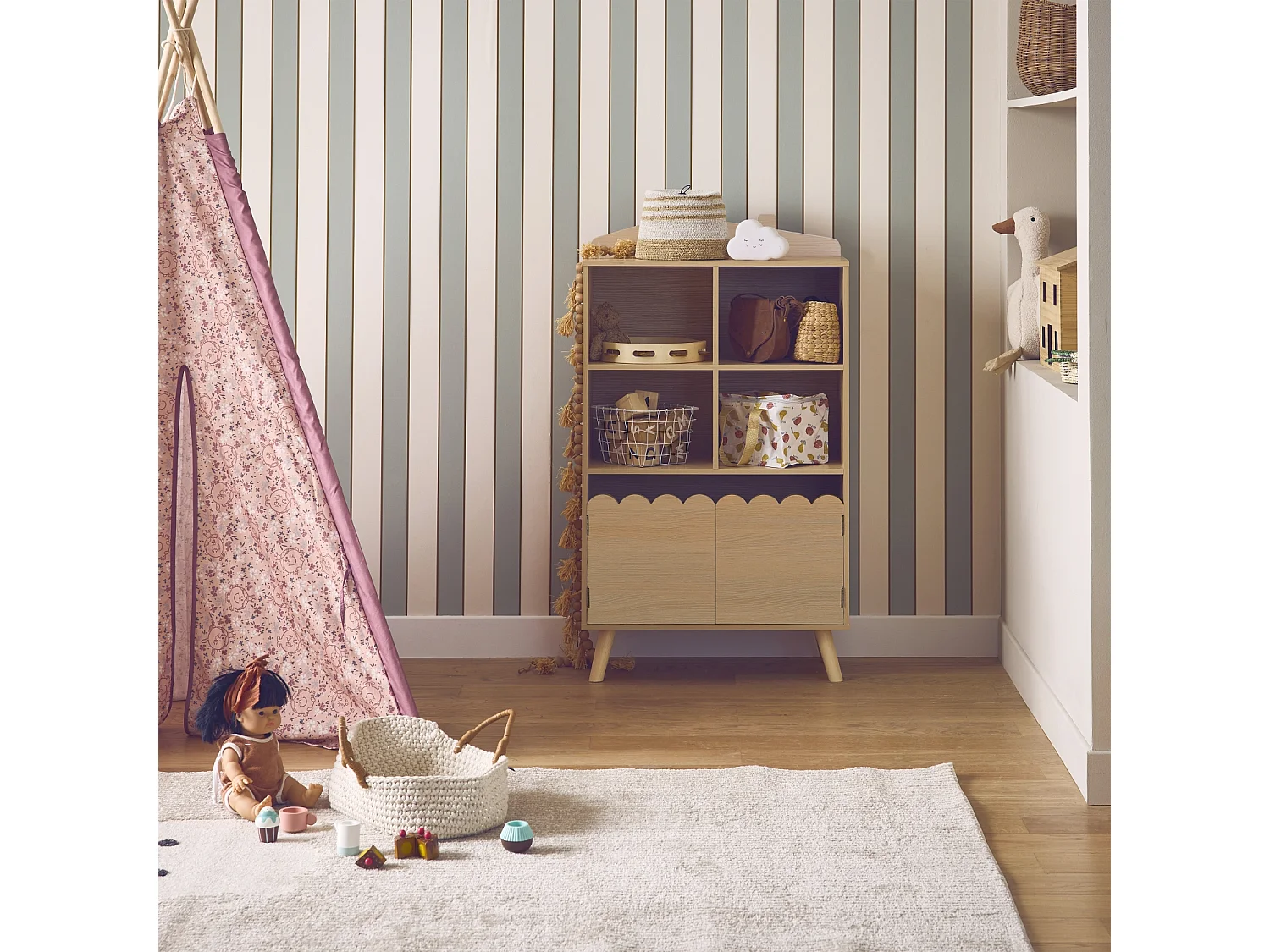 Bibliothèque enfant naturelle 2 portes et 4 étagères