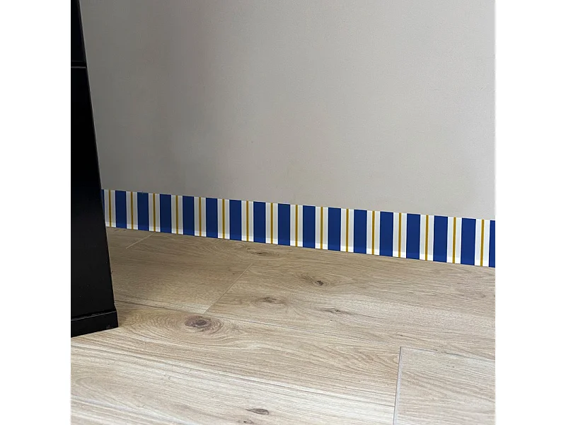 Plinthes PVC adhésives décoratives pour sol - Lot de 10 - 100x8 cm (10m) Bleu - Bari