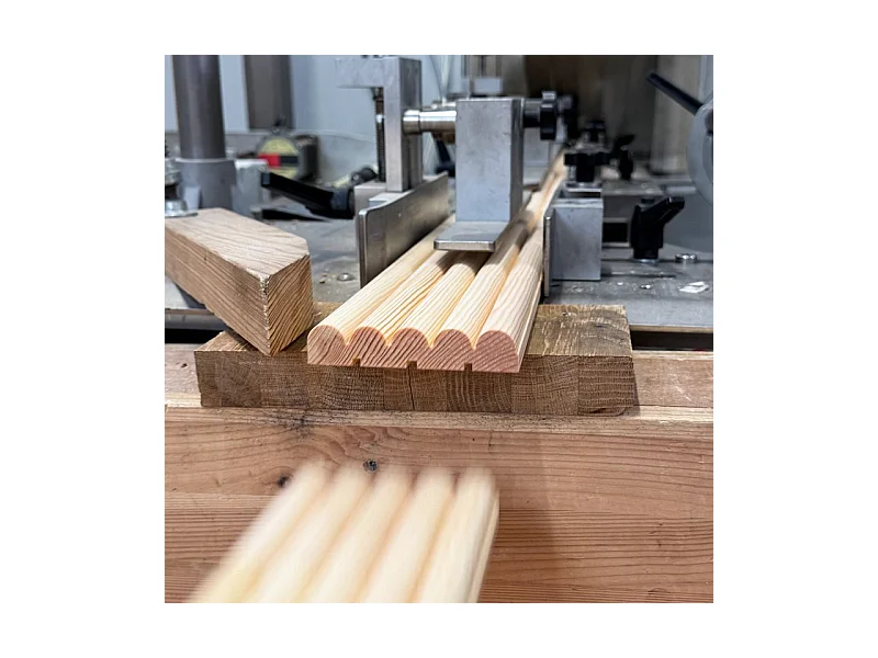 Kit de 10 moulures murales - demi-ronds - 100% FSC - Pin abouté - 10x(10x100cm) - Prêt à coller et peindre