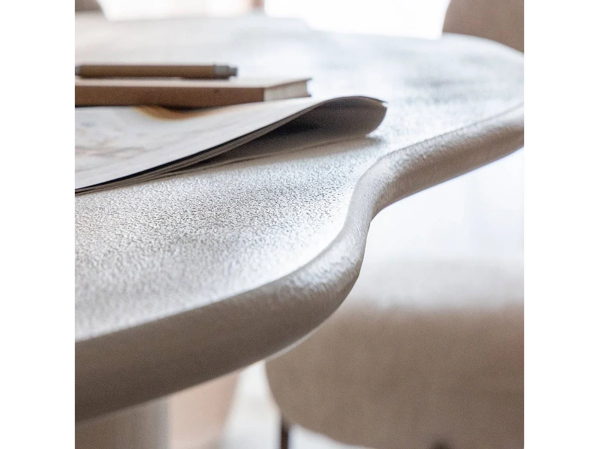 Table à manger nuage en bois effet béton blanc Thomas