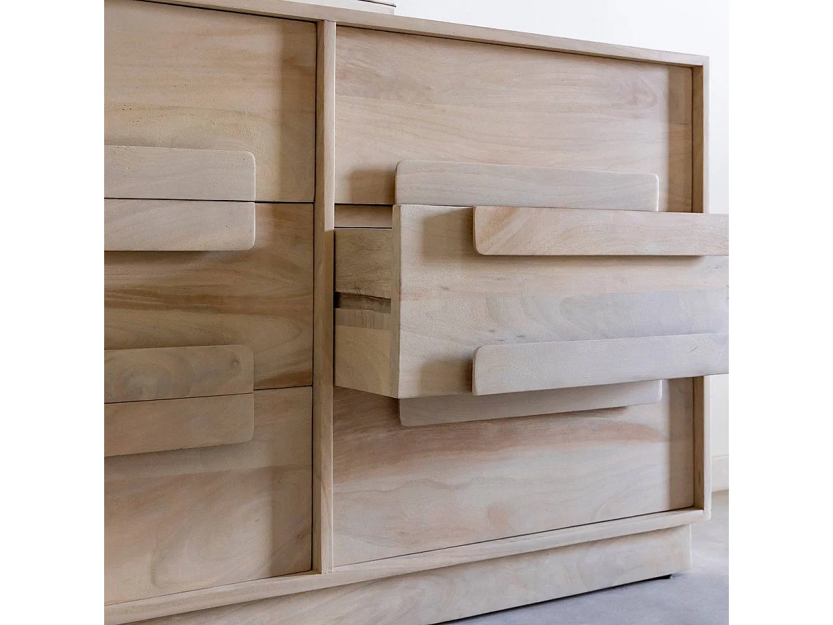 Cómoda en madera de mango Lioris