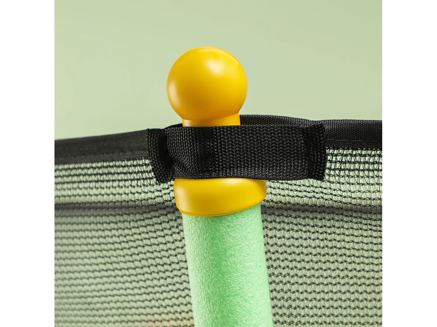 Cama elástica Garden Homcom red de seguridad + postes acolchados verde Ø163,5x190 cm