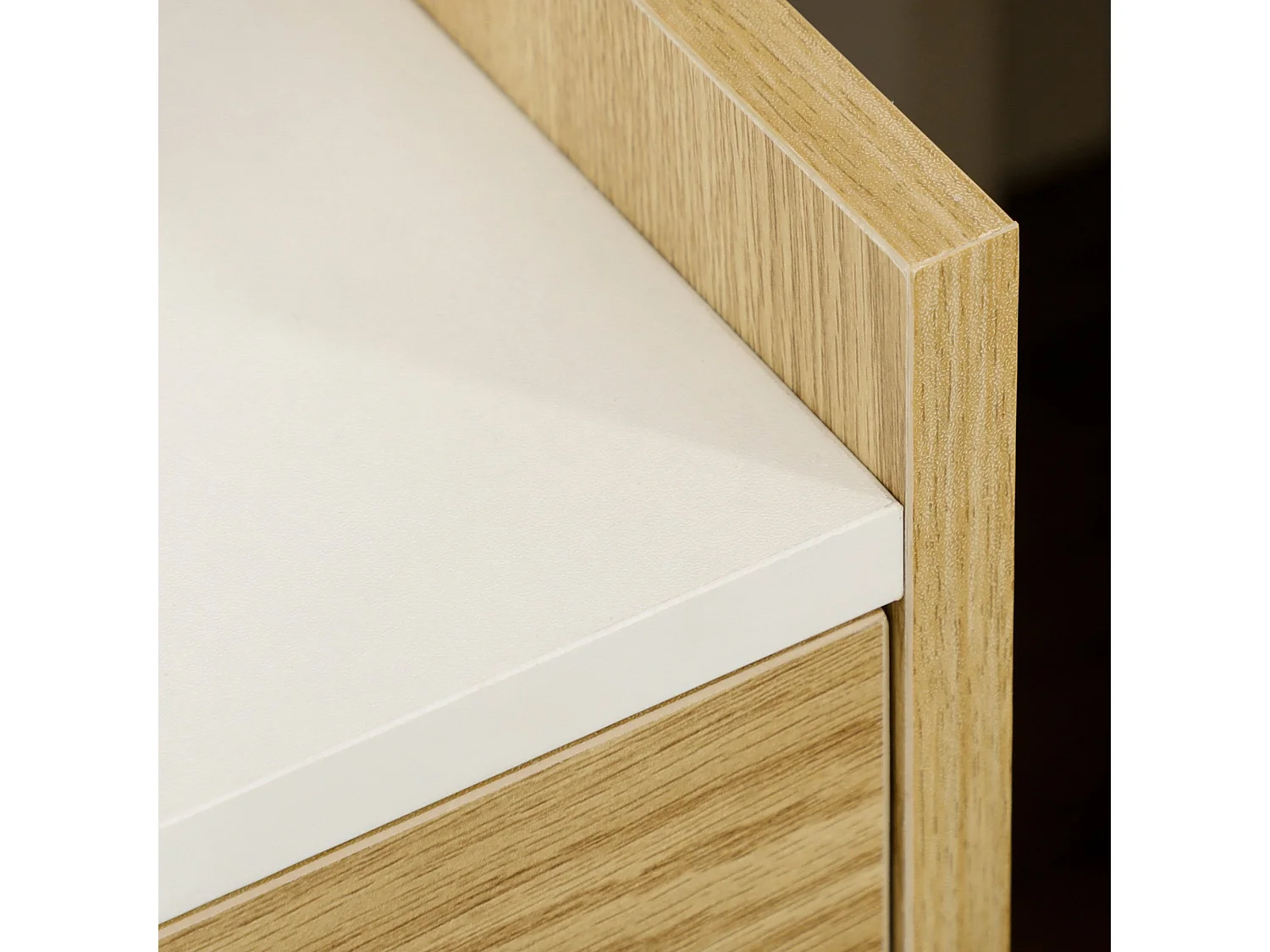 Mesa de Cabeceira Nordik com USB e Tomada Elétrica – Prática e Moderna 40x40x60 cm