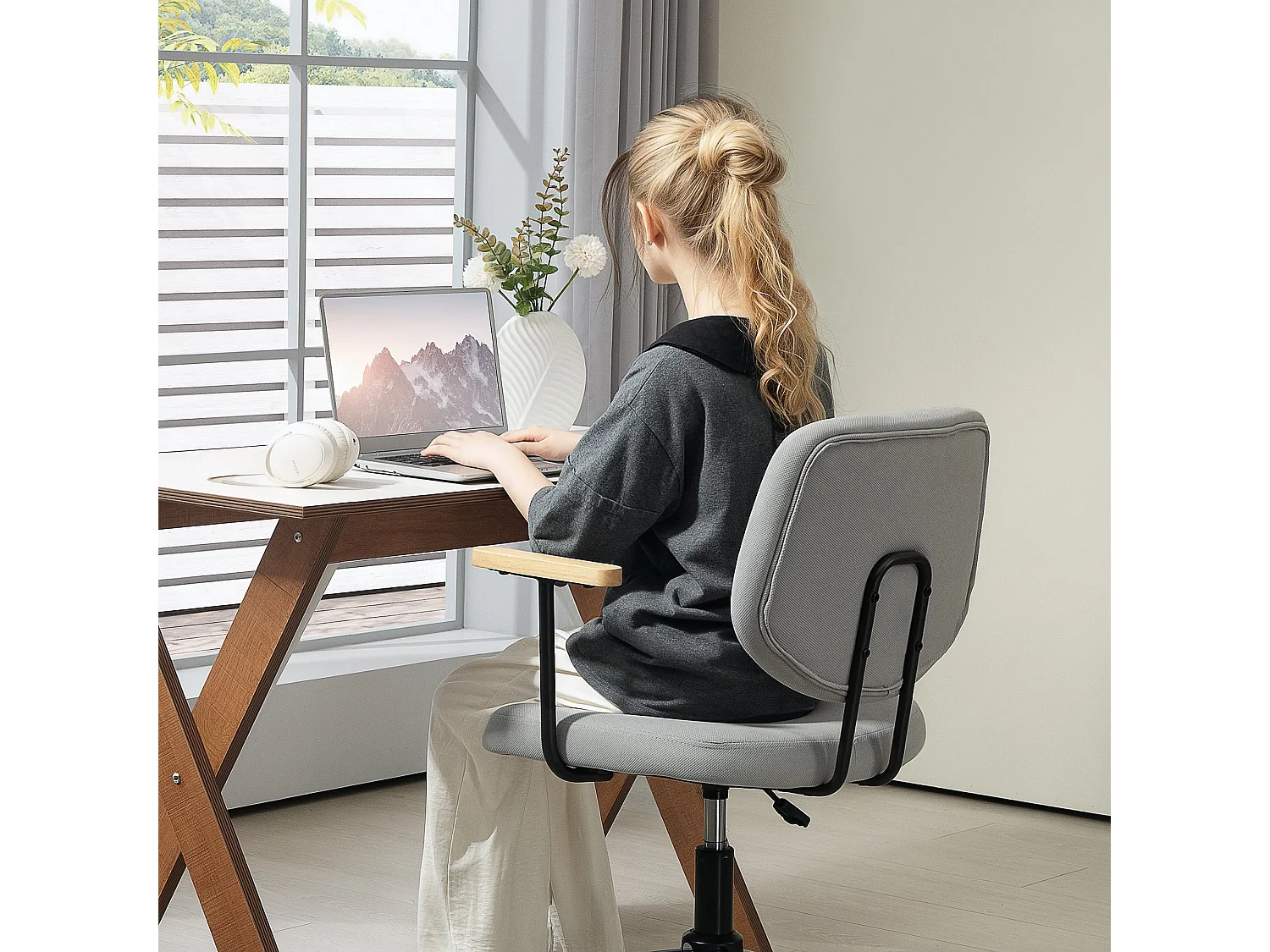 Silla de escritorio Office Homcom altura ajustable gris 84-94x59x55 cm