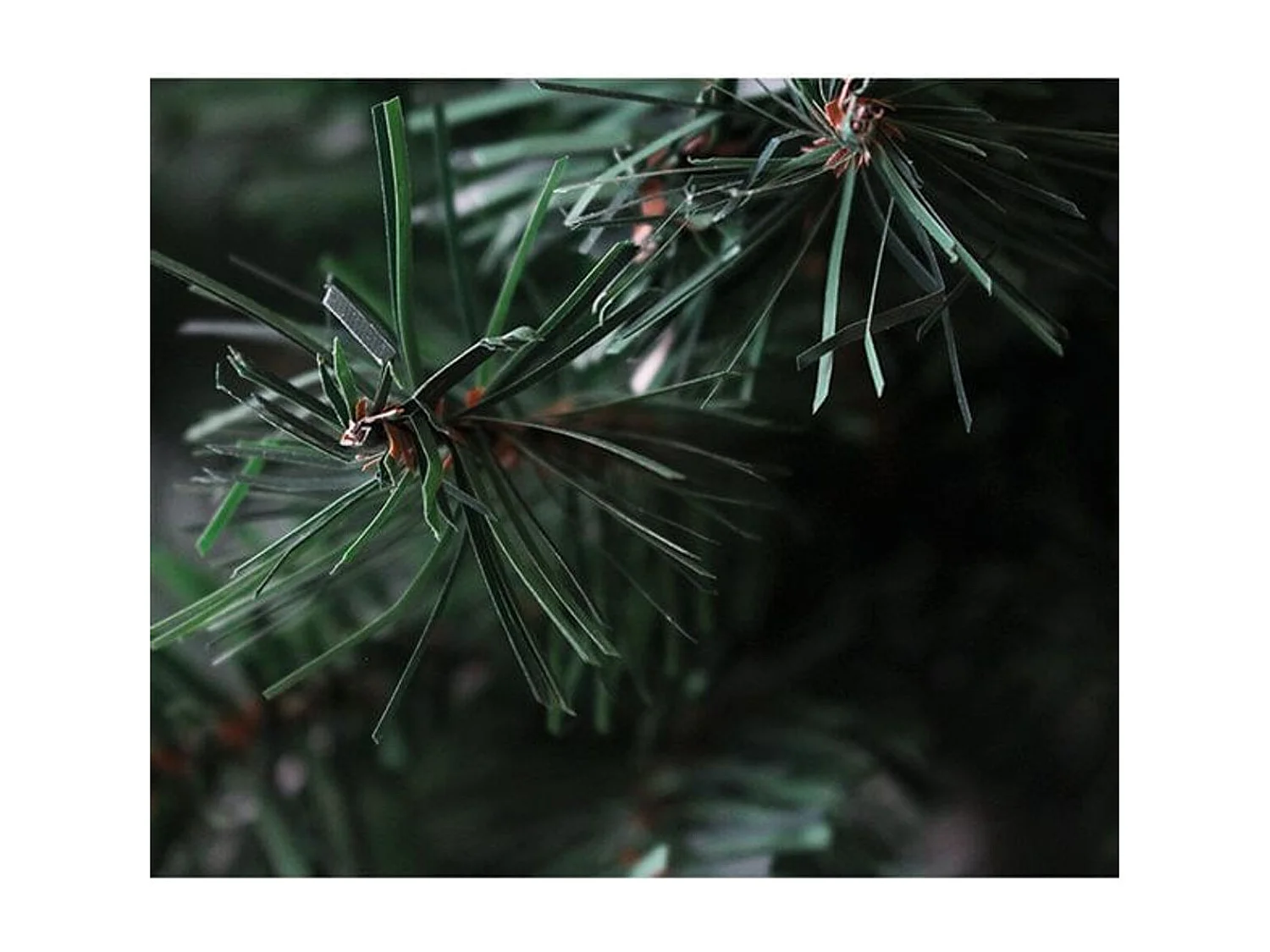 Árbol de navidad 210 cm 900 ramas con base metálica