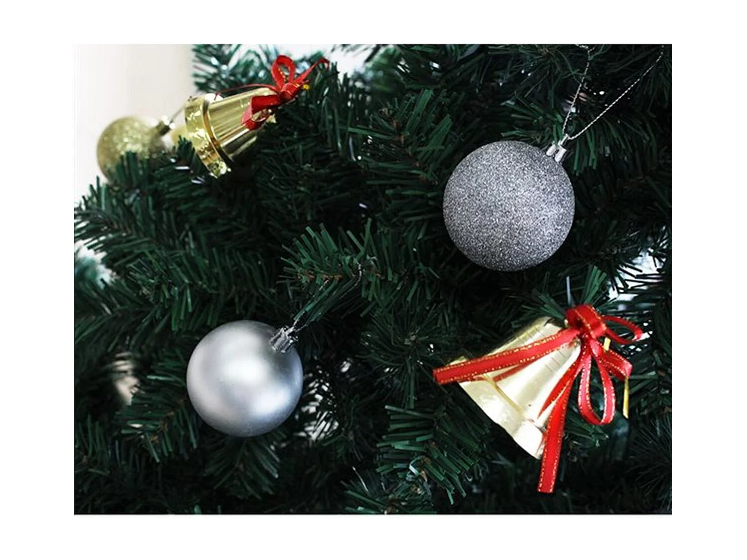 Árbol de navidad 210 cm 900 ramas con base metálica