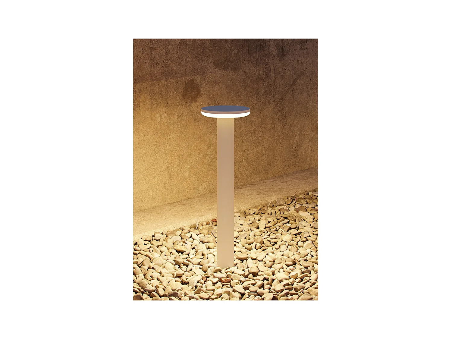 Borne d'éclairage LED d'extérieur Mac Floor Corten 4000K - 12W IP65 30cm de hauteur en aluminium - Downlight - Beneito & Faure