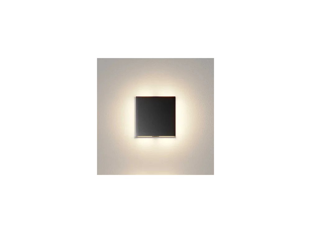 Port - Beneito & Faure LED-Einbauleuchte für Stufen - 4 W, warmes Licht 3000 K, 120° - Schwarze quadratische Einbauwandleuchte