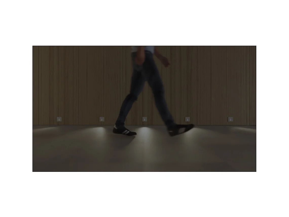 Beneito & Faure - Spot LED encastrable Lao 1,5 W - Capteur de présence et de crépuscule 2700 K/3200 K/4000 K - Noir et blanc