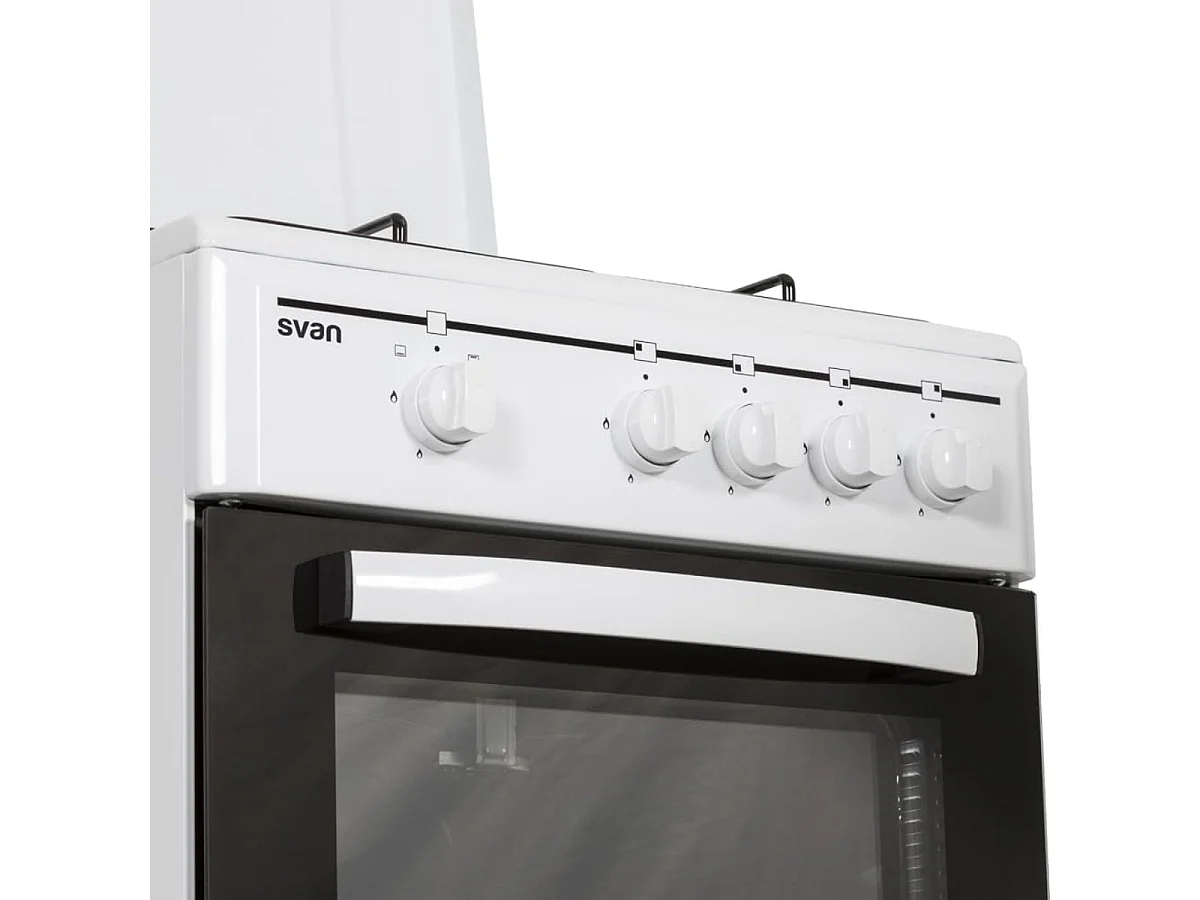 Cocina de gas con horno Svan SKKG4500TM 4 zonas 55L con tapa blanco 50 cm
