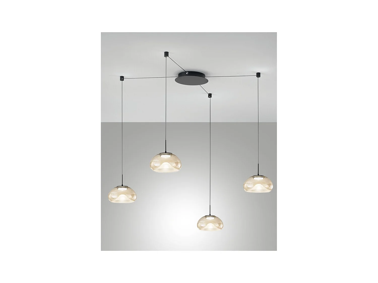 Brena - Lámpara colgante descentralizada de 4 luces color coñac - Fabas Luce - LED regulable de 40 W - Montaje descentralizado