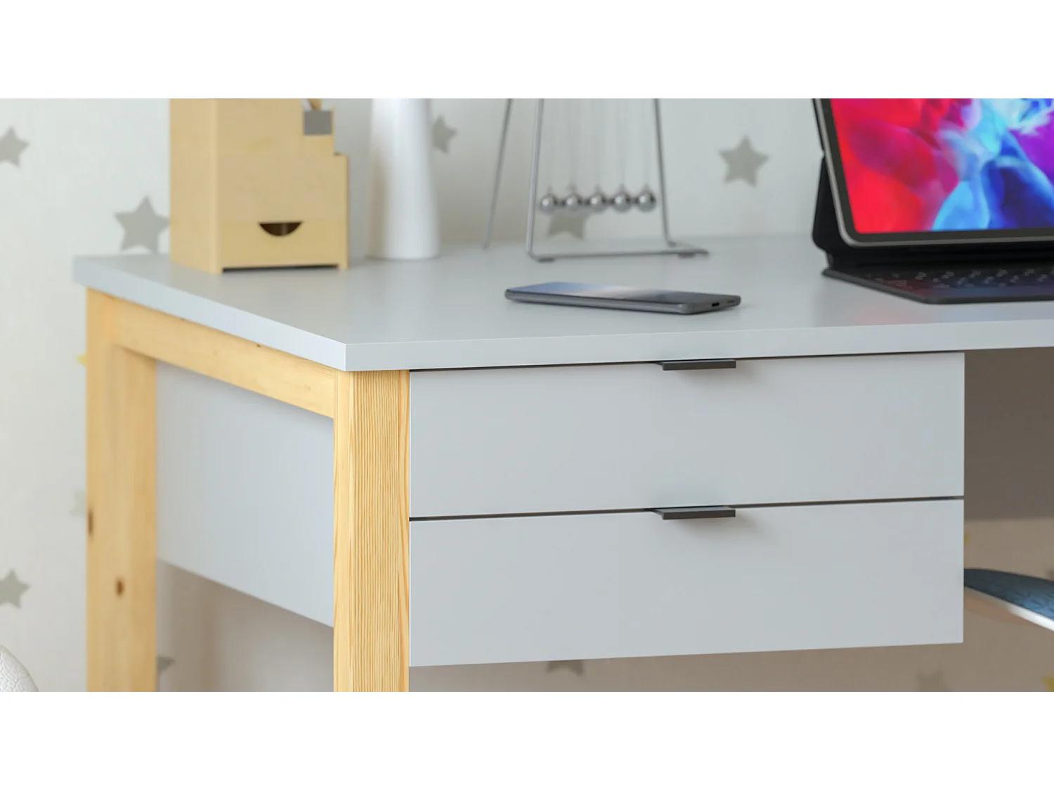 Bureau pour garçon en pin massif 120x60 gris