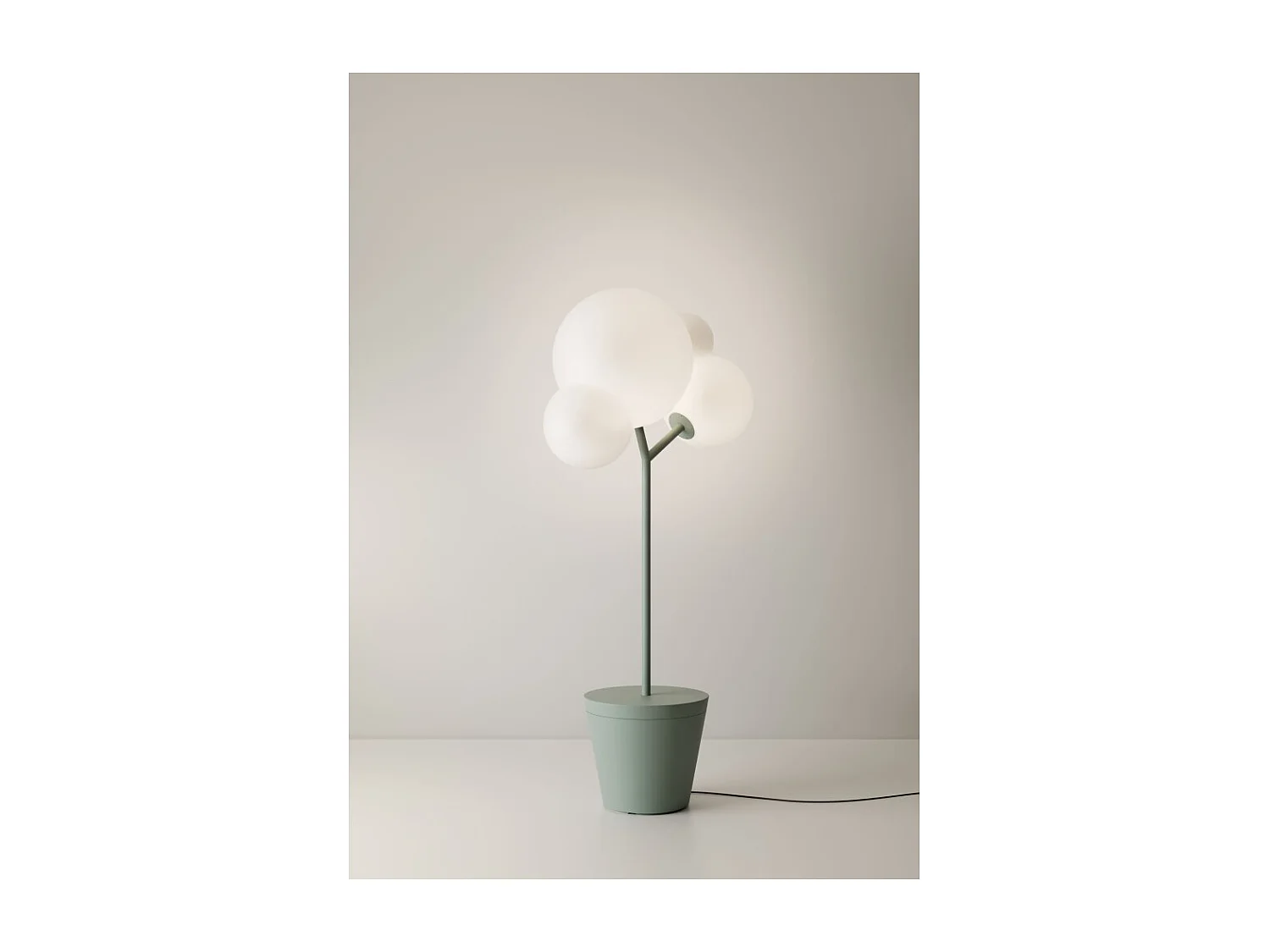 Zafferano - Luminária de chão Tree of Light para ambientes internos e externos. Salvia - Luminária de chão LED E27 - Superfície de apoio ajustável.