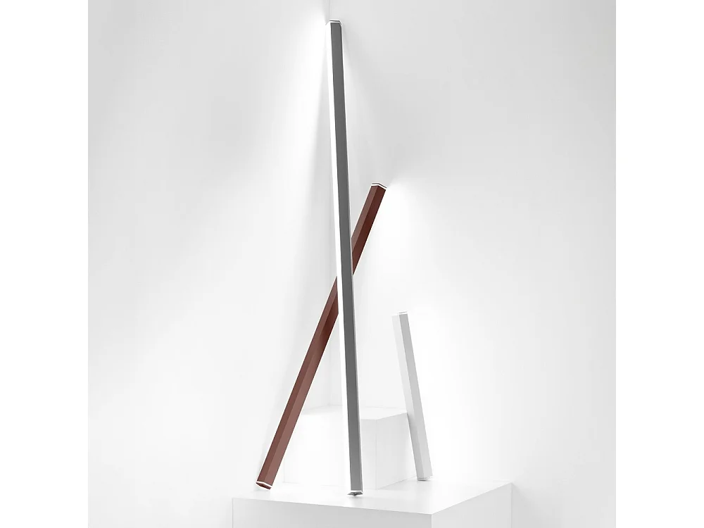 Pencil - Módulo de iluminación portátil y recargable de gran tamaño a batería Zafferano con regulador táctil IP65 - Altura 146 cm Corten