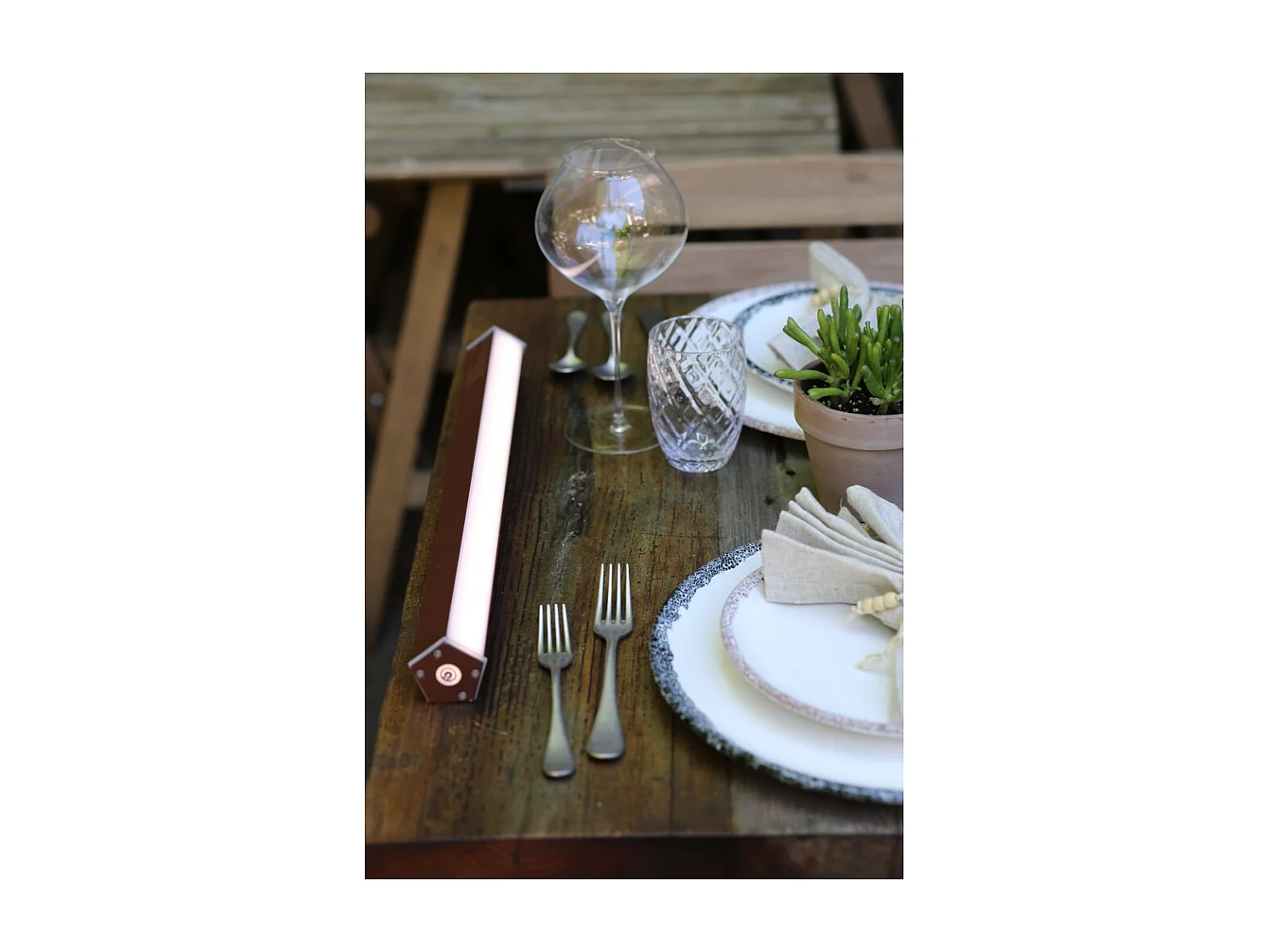 Pencil - Módulo de luz a batería Zafferano, mediano, portátil y recargable, IP65, regulador táctil, altura 98cm, Corten