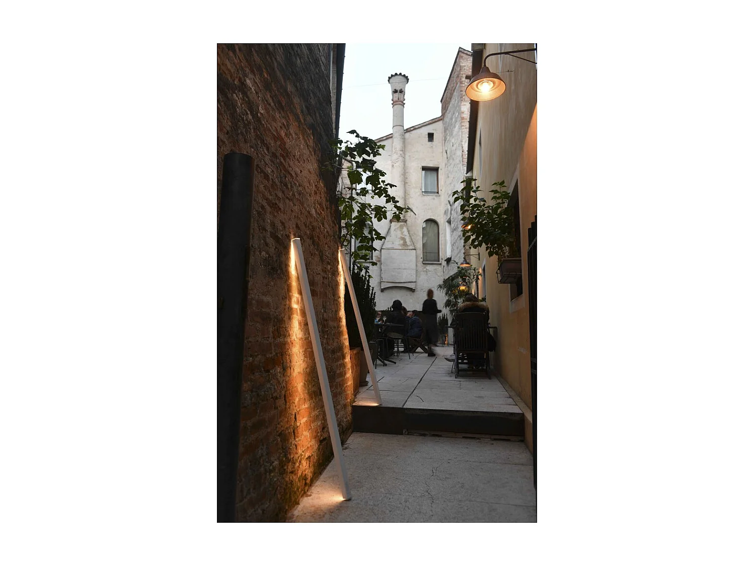 Pencil - Pequeño módulo de luz portátil y recargable a batería Zafferano con regulador táctil IP65 - Altura 50cm Corten