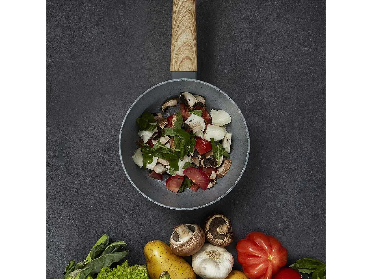 Casserole Aluminium Forgé 20cm avec Manche Effet Bois Tous Feux (Induction)