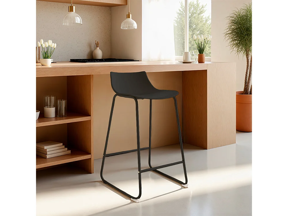 Lamer - Lot de 4 chaises de bar en plastique et métal H66cm - Noir