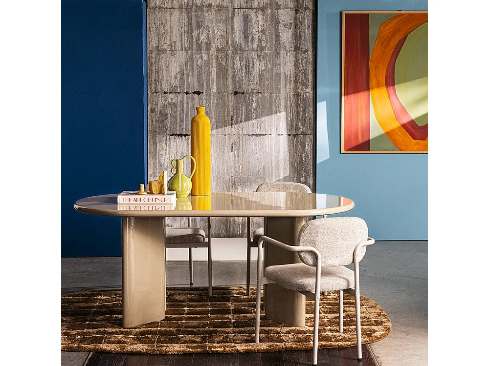 Glossi - Table à manger 6 personnes ovale en bois laqué - Grège