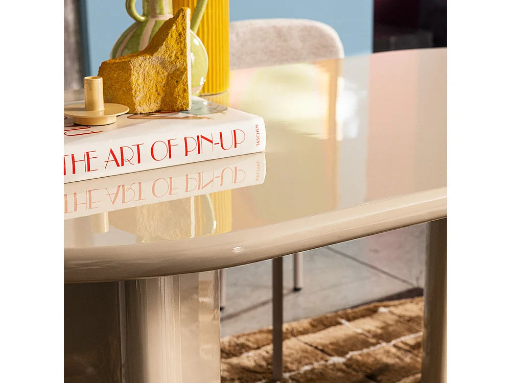 Glossi - Table à manger 6 personnes ovale en bois laqué - Grège