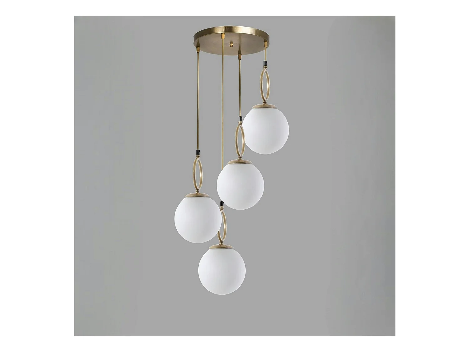 Suspension grappe 5 globes blancs avec anneaux SIERRE