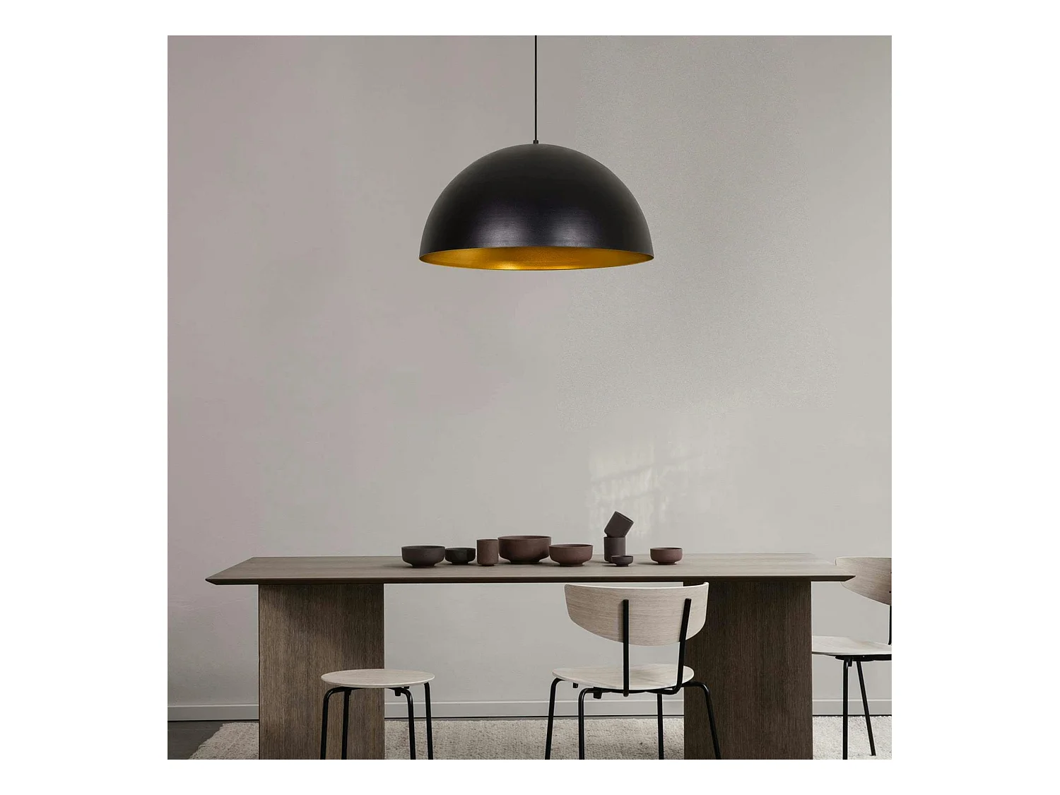 Suspension de table noire dôme intérieur doré Ø60 cm SILE