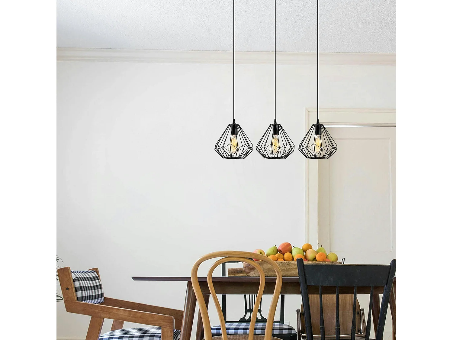 Suspension de table noire design diamant 3 abat-jour ERZIN