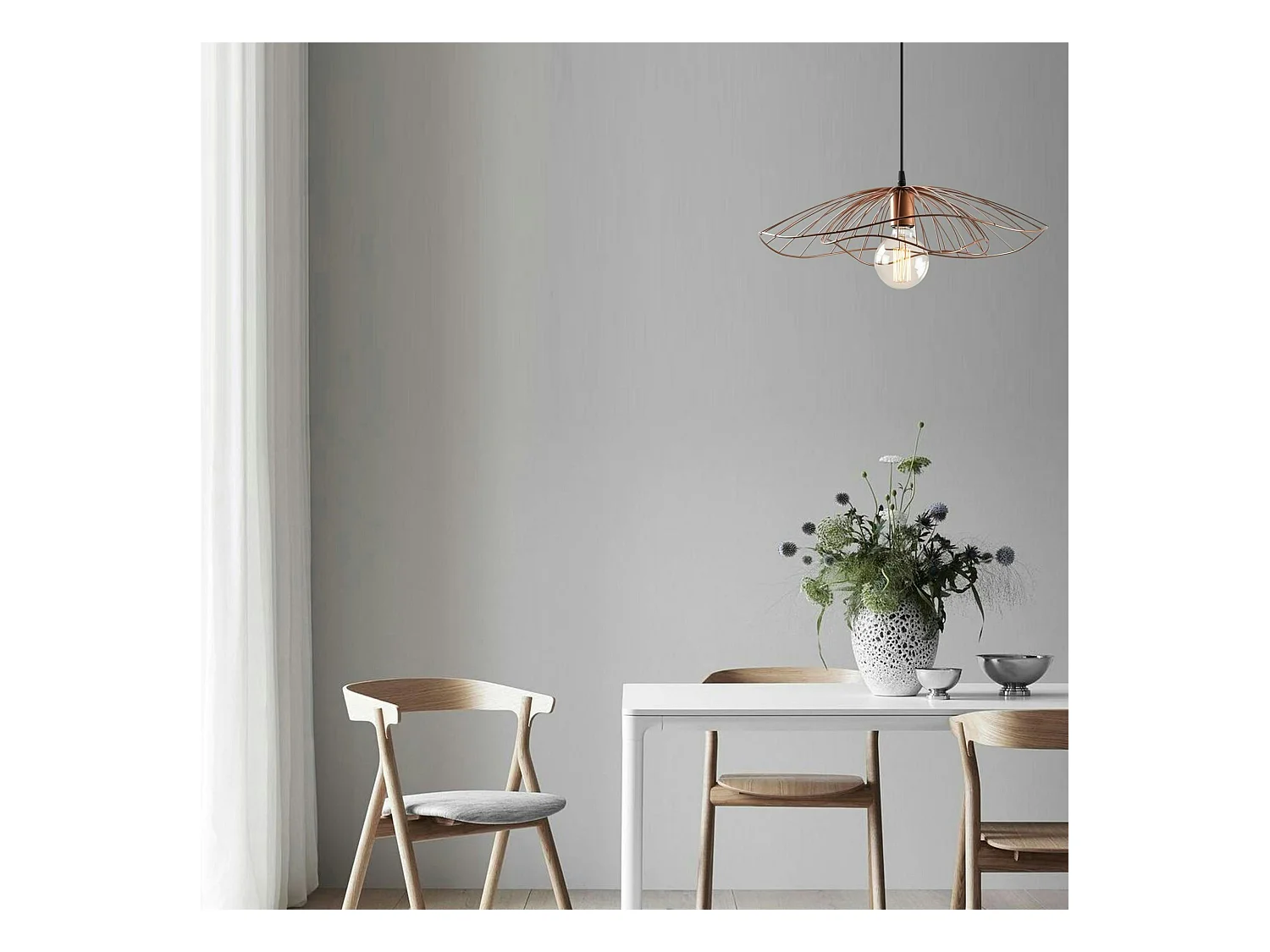 Suspension design métal cuivré filaire forme fleur SINOP