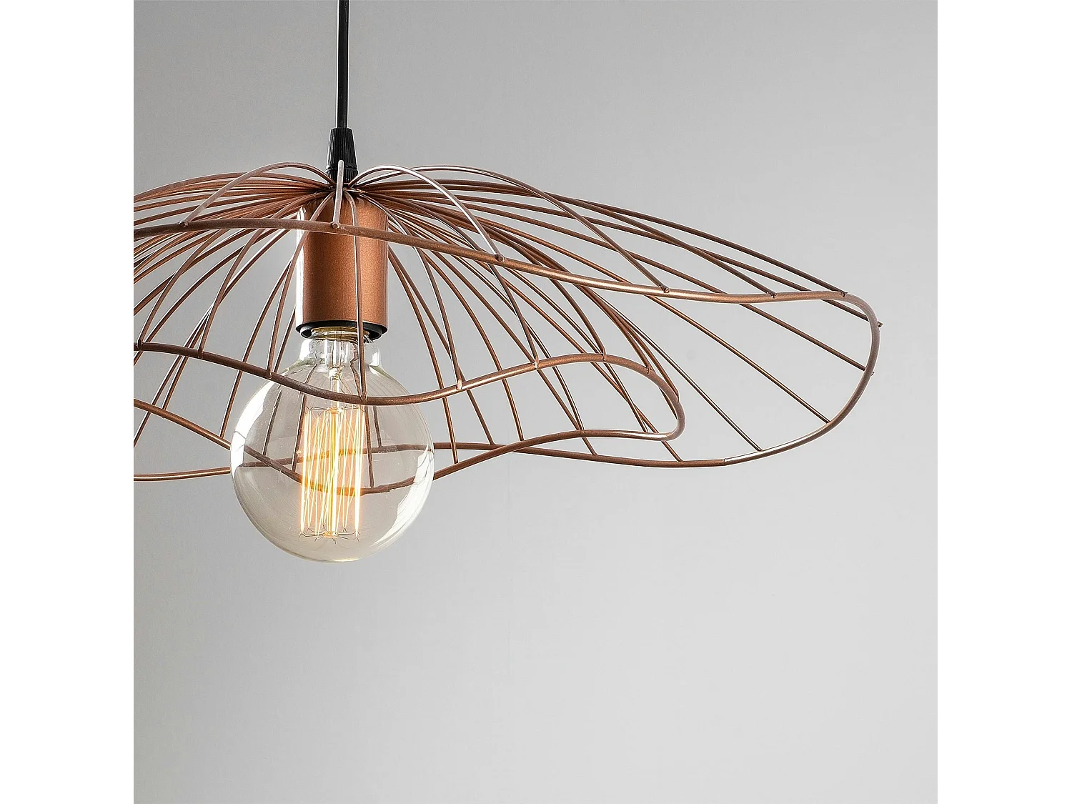 Suspension design métal cuivré filaire forme fleur SINOP