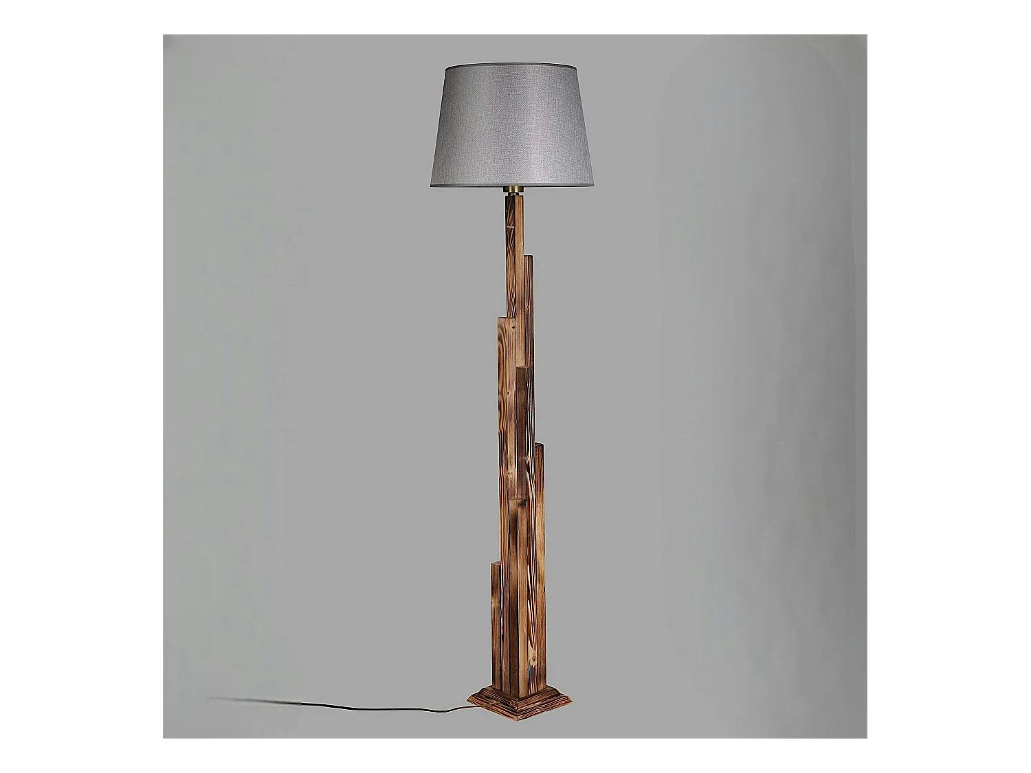 Lampadaire salon en bois sculpté abat-jour gris ANZIO