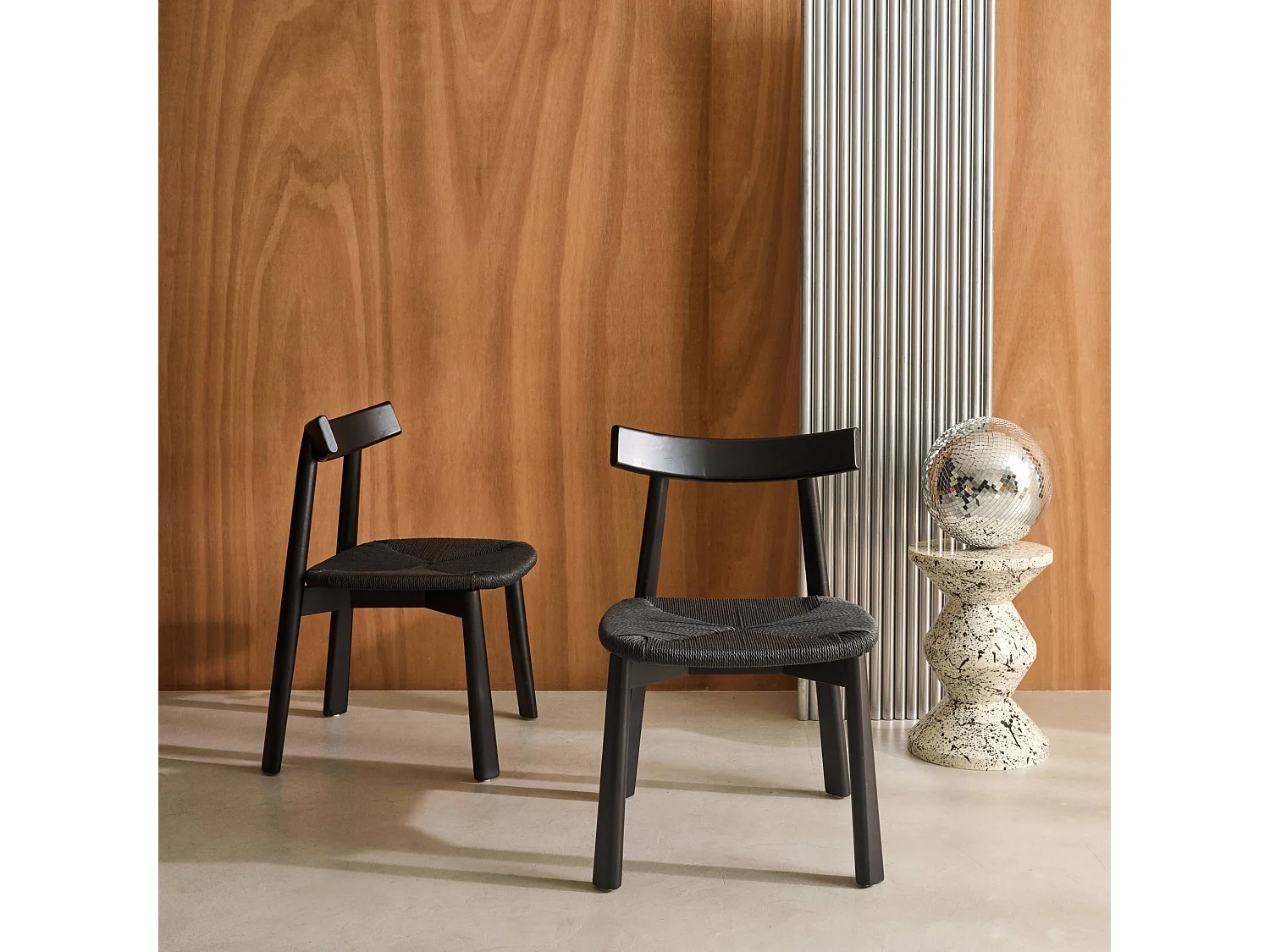 Silla escandinava de madera de hevea con asiento de cuerda, set de 2