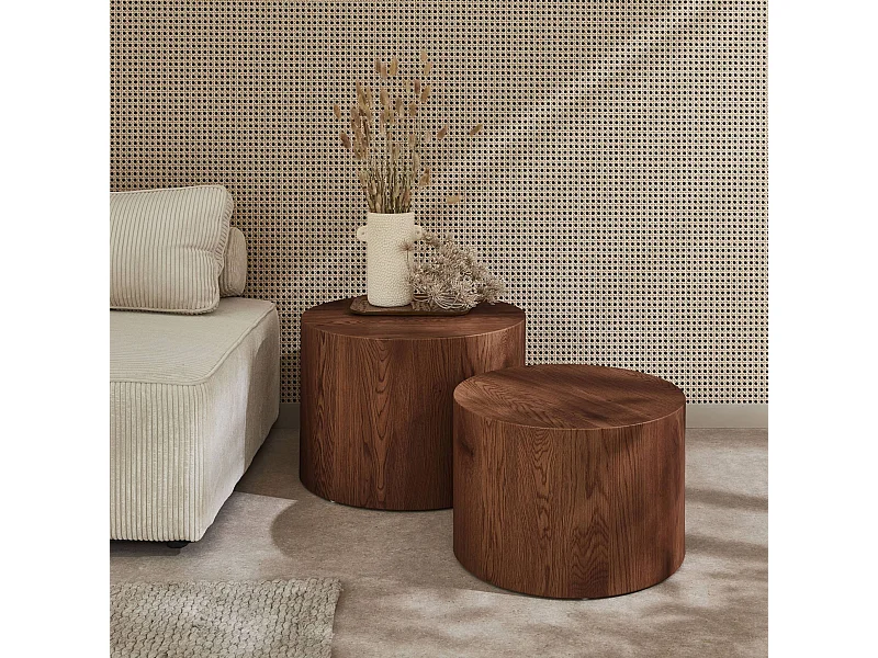 Set di 2 tavolini rotondi impilabili effetto quercia, noce